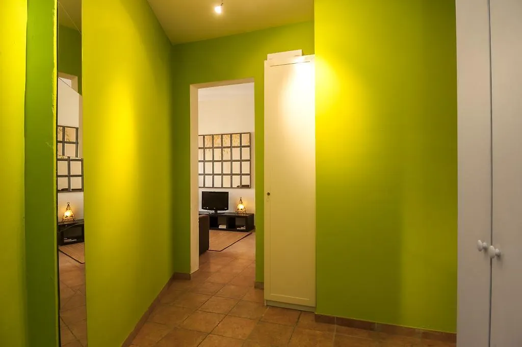 Gaudi Apartment 2 바르셀로나