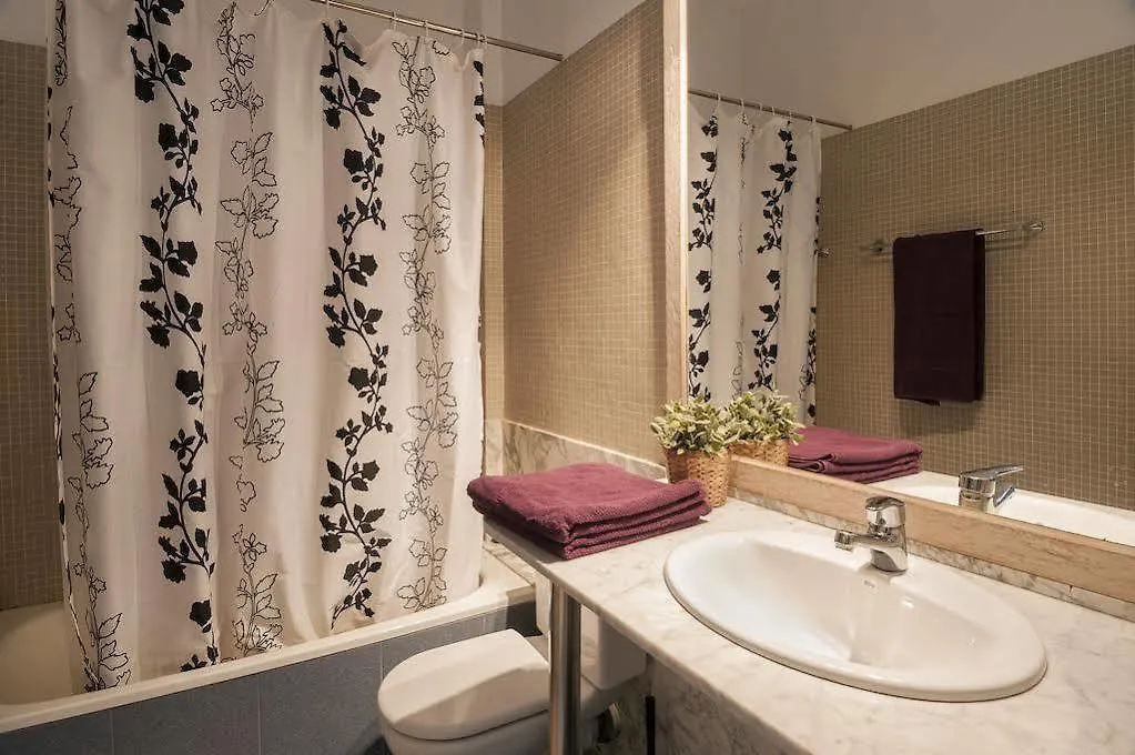 Gaudi Apartment 2 바르셀로나