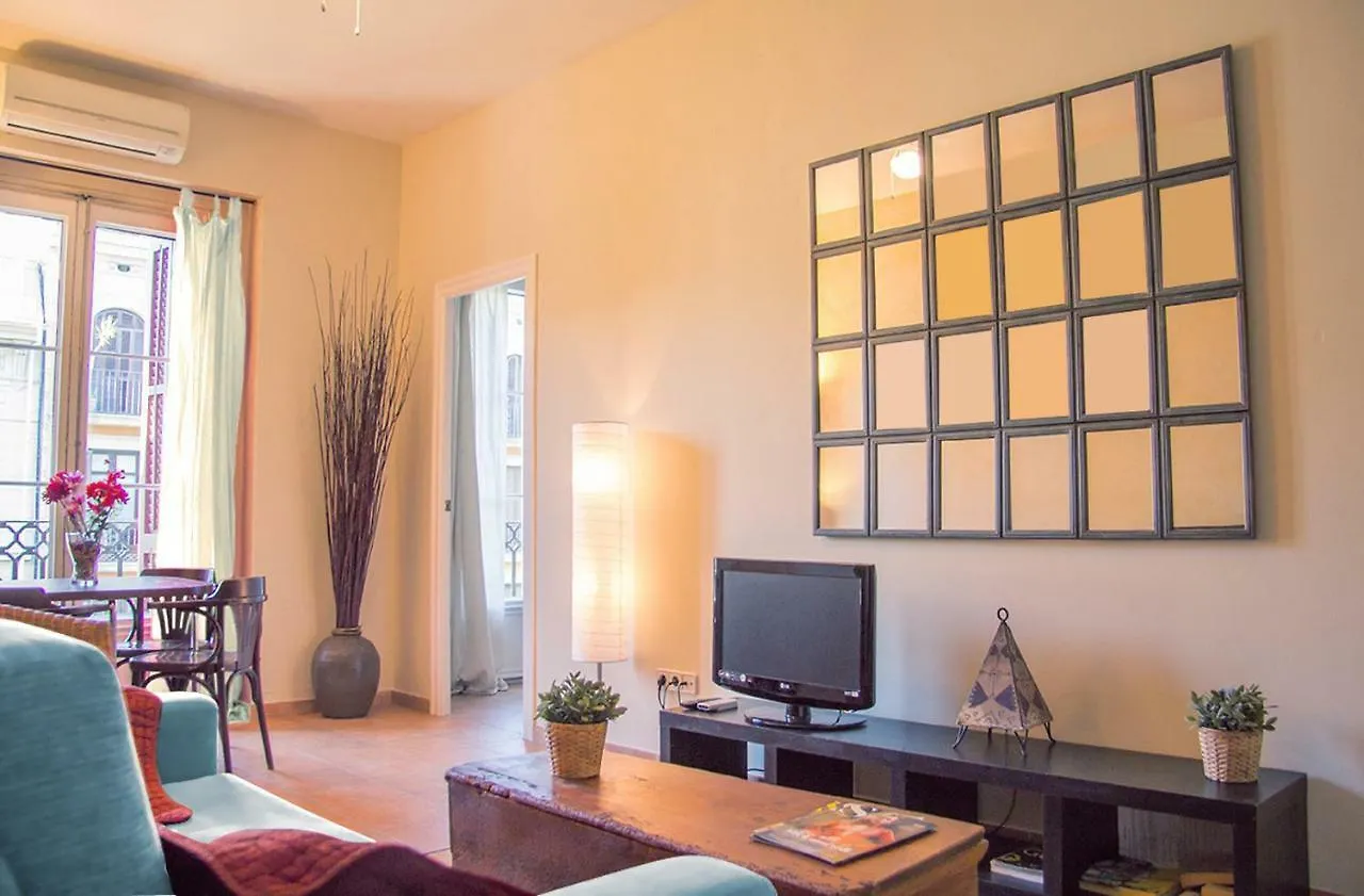 Gaudi Apartment 2 바르셀로나